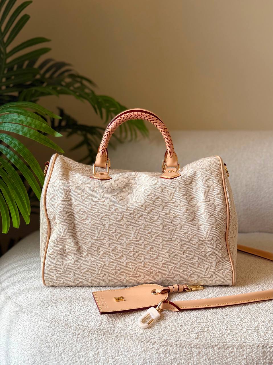 🌿💗*Louis Vuitton*😍🍃
    
            🍂 🩵🤍 🍂
For Price 👇 WhatsApp✅
0568585901 
0507557372
0552275751 Owner Zain 👌

Zain246
♥️♥️♥️