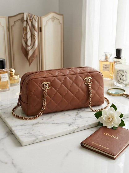 Chanel Bowling Bag,
ɢᴏʟᴅʜᴀʀᴅᴡᴀʀᴇ shoulder ʙᴀɢ
ᴡɪᴛʜout ʙᴏx
ʟᴇᴀᴛʜᴇʀ

sɪᴢᴇ:30ᴄᴍ
115 dhs🇦🇪🇦🇪

Zain56
♥️♥️♥️