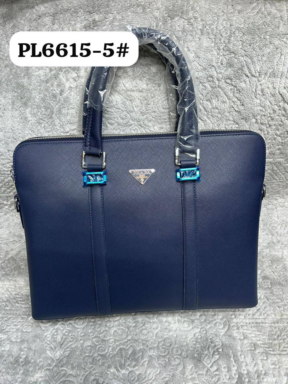 Laptop Bags
90 dhs🪙🖤

Zain190
♥️♥️♥️