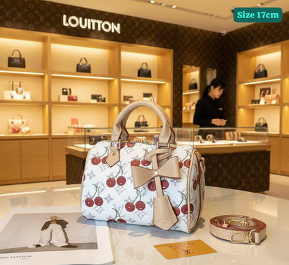 LV
Good quality 
with box 
🎁🎁🎁

90 dhs🪙🖤

Zain186
♥️♥️♥️