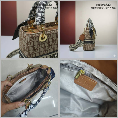CHRISTIAN LADY DIOR
ᴄᴀɴᴠᴀs ᴏʙʟɪǫᴜᴇ ᴍᴀᴛᴇʀɪᴀʟ
ᴀɴᴅ ʟᴇᴀᴛʜᴇʀ ᴍᴀᴛᴇʀɪᴀʟ
ɢᴏʟᴅ ʜᴀʀᴅᴡᴀʀᴇ
sɪᴢᴇ: 20 cm

75 dhs✅

Zain31
♥️♥️♥️