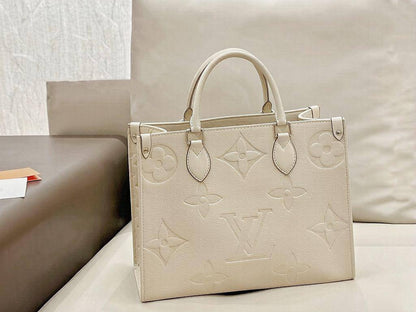 LV
ONTHEGO GOOD QUALITY MEDUIM SIZE NEW CAME 
100 dhs🇦🇪🇦🇪

Zain295
♥️♥️♥️
