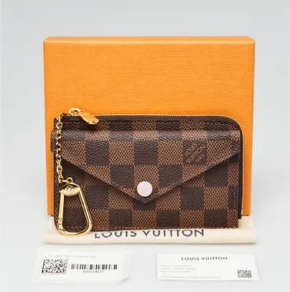 LV

AVAILABLE 

WALLAT 

WITH BOX 🎁 

50 dhs🇦🇪🇦🇪🇦🇪

Zain169
♥️♥️♥️