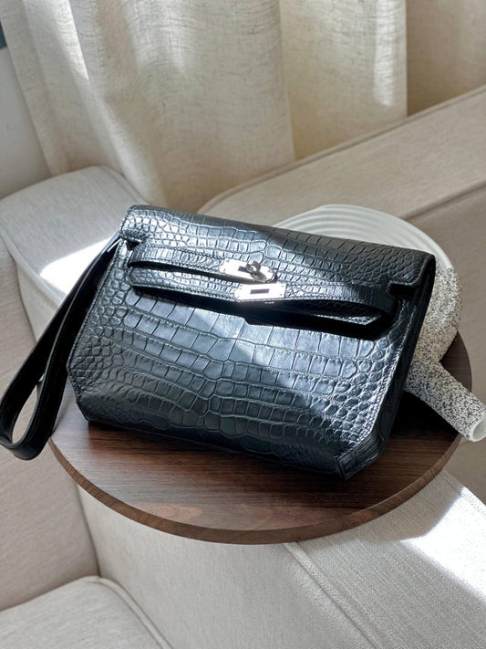 HERMES
*❗️KELLY DEPECHES ❗*
*SUPER MASTER QUALITY ❗*
5800 dhs✅
*BOX WITH  PAPERBAG❗*

Zain267
♥️♥️♥️