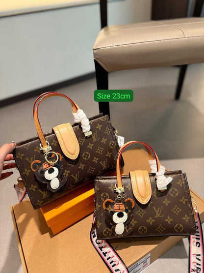 LV 
Good quality 
with box 
🎁🎁🎁

115 dhs🪙🌨️

Zain186
♥️♥️♥️