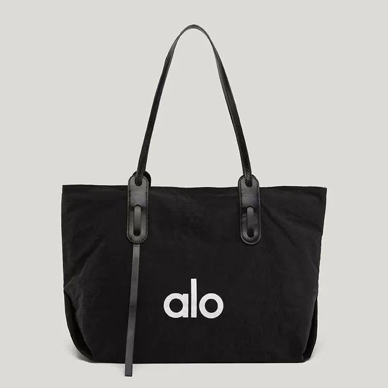 🌟 Alo Tote
1️⃣ First quality 
Size : 48 * 32 cm
65 dhs🪙🌨️

Zain115
♥️♥️♥️