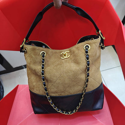 Chanel
95 dhs🪙🌨️

Zain235
♥️♥️♥️