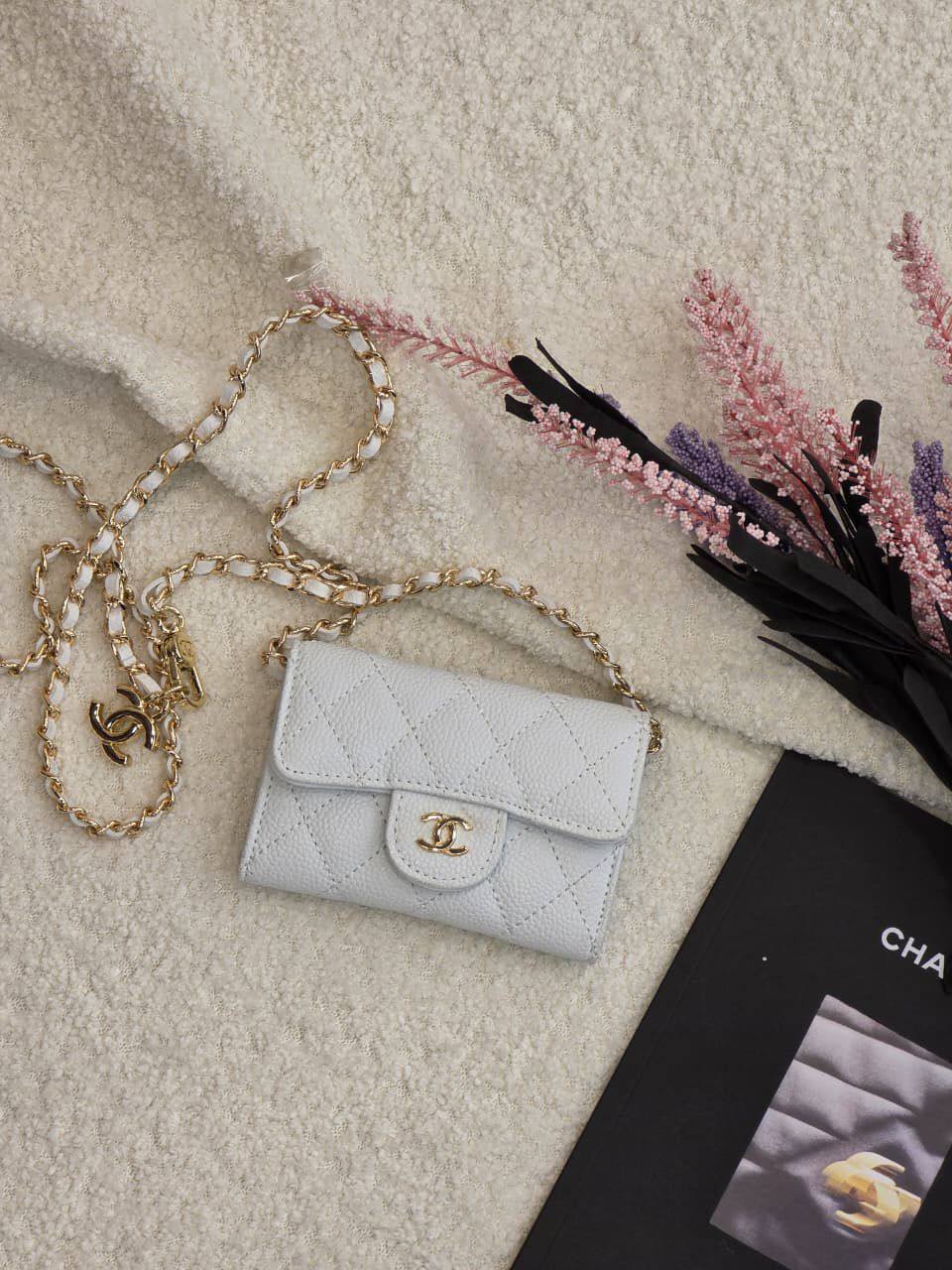 Chanel Walllet 
       Good Quality 
125 dhs❤️

Zain131
♥️♥️♥️