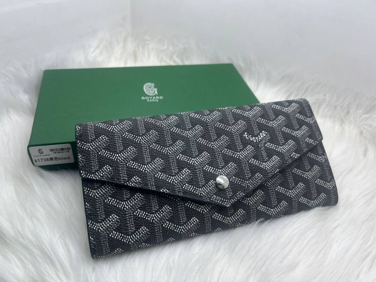 Wallets
45 dhs✅

Zain182
♥️♥️♥️