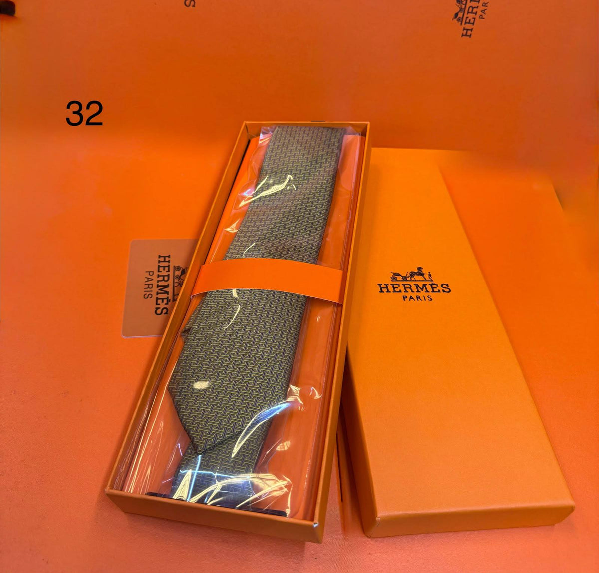 Hermes
Gucci
LV
Dior

Withbox

75 dhs🇦🇪🇦🇪

Zain93
♥️♥️♥️