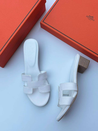 Hermes
Size 36-41
110 dhs❤️

Zain30
♥️♥️♥️