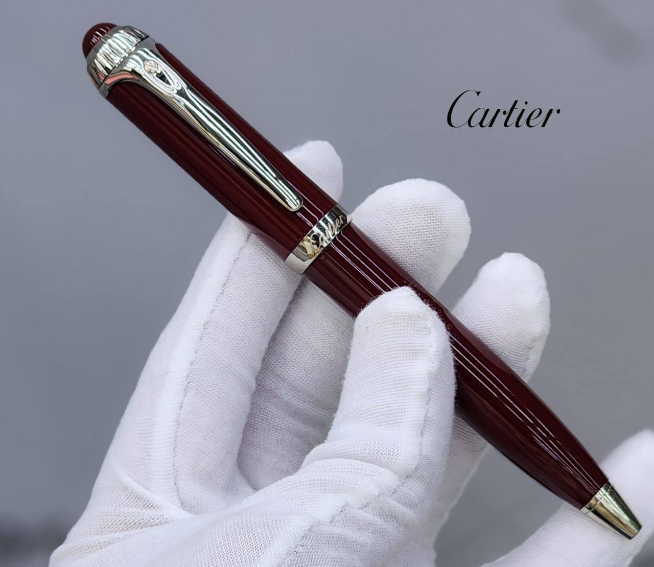 Cartier pen good quality 

with good quality box 
🎁🎁🎁

75 dhs🪙🌨️

Zain59
♥️♥️♥️