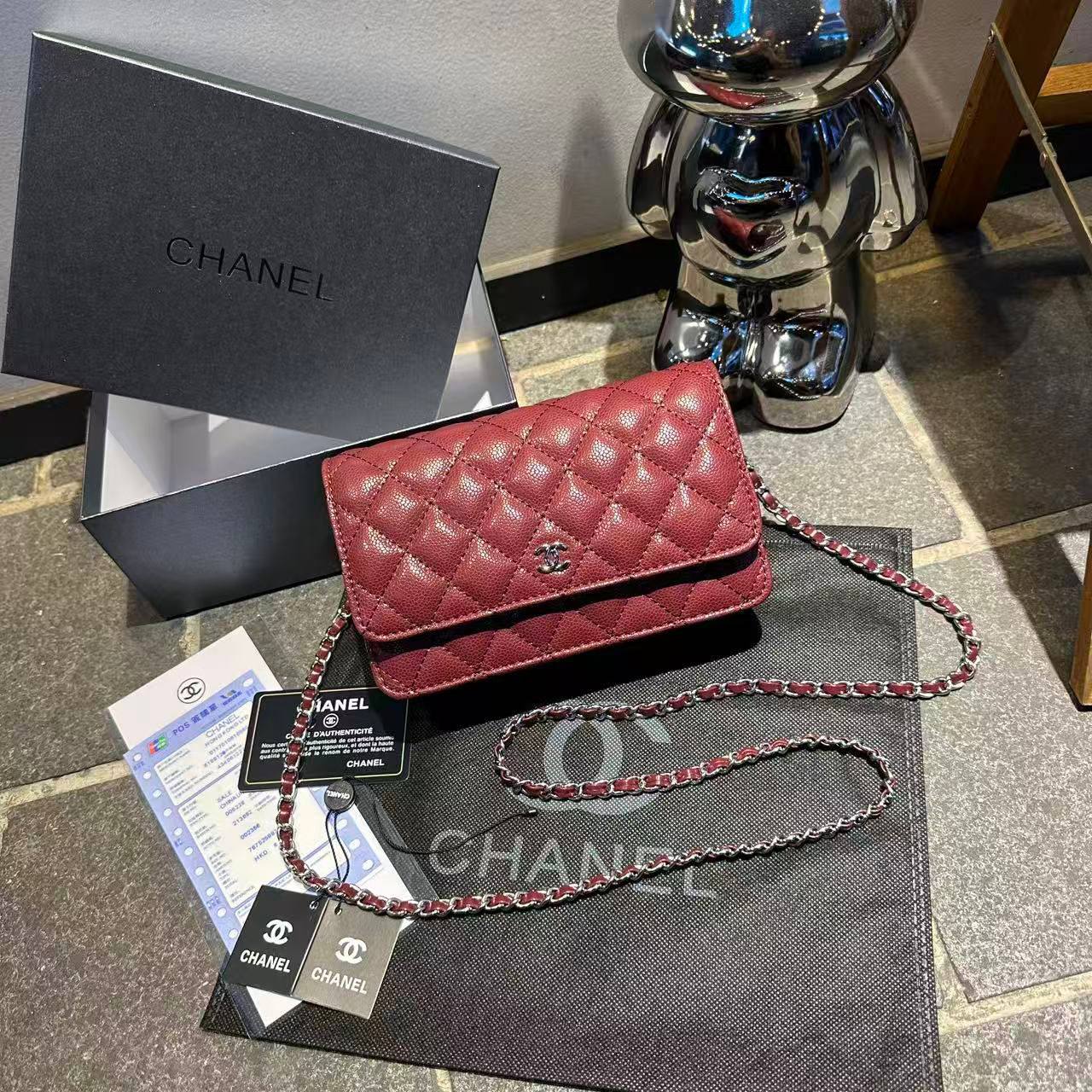Chanel
withbox 
95 dhs🇦🇪🇦🇪

Zain143
♥️♥️♥️