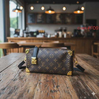 LV
ᴛʀᴜɴᴋ ᴄʀᴏssʙᴀɢ
ᴡɪᴛʜ ʟᴏɴɢ ʙᴇʟᴛ sᴛʀᴀᴘ
ᴍᴏɴᴏɢʀᴀᴍ ʟᴇᴀᴛʜᴇʀ
sɪᴢᴇ : 23  cm

70 dhs🪙💕

Zain31
♥️♥️♥️
