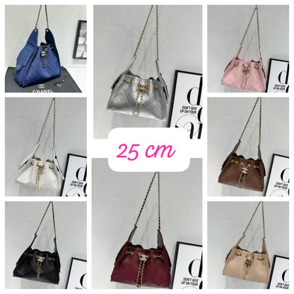 Chanel
25 CM
105 dhs✅
good quality

Zain143
♥️♥️♥️