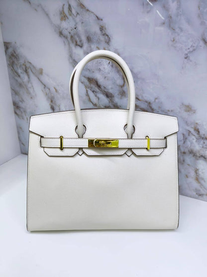 Hermes
110 dhs✅

Zain203
♥️♥️♥️