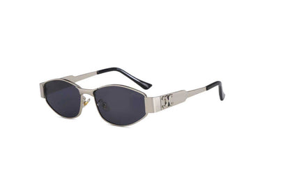 Celine💥
Sunglasses 🕶️ 
good quality 💯
With master box 🗃️ 
50 dhs❤️

Zain273
♥️♥️♥️