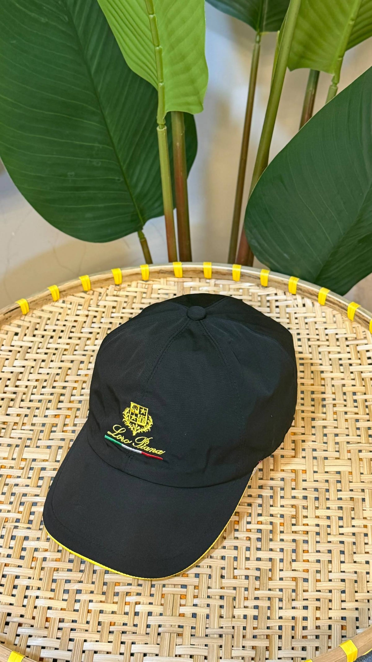 LORO PIANA CAP

VVIP QUALITY

180 dhs🇦🇪🇦🇪

Zain281
♥️♥️♥️