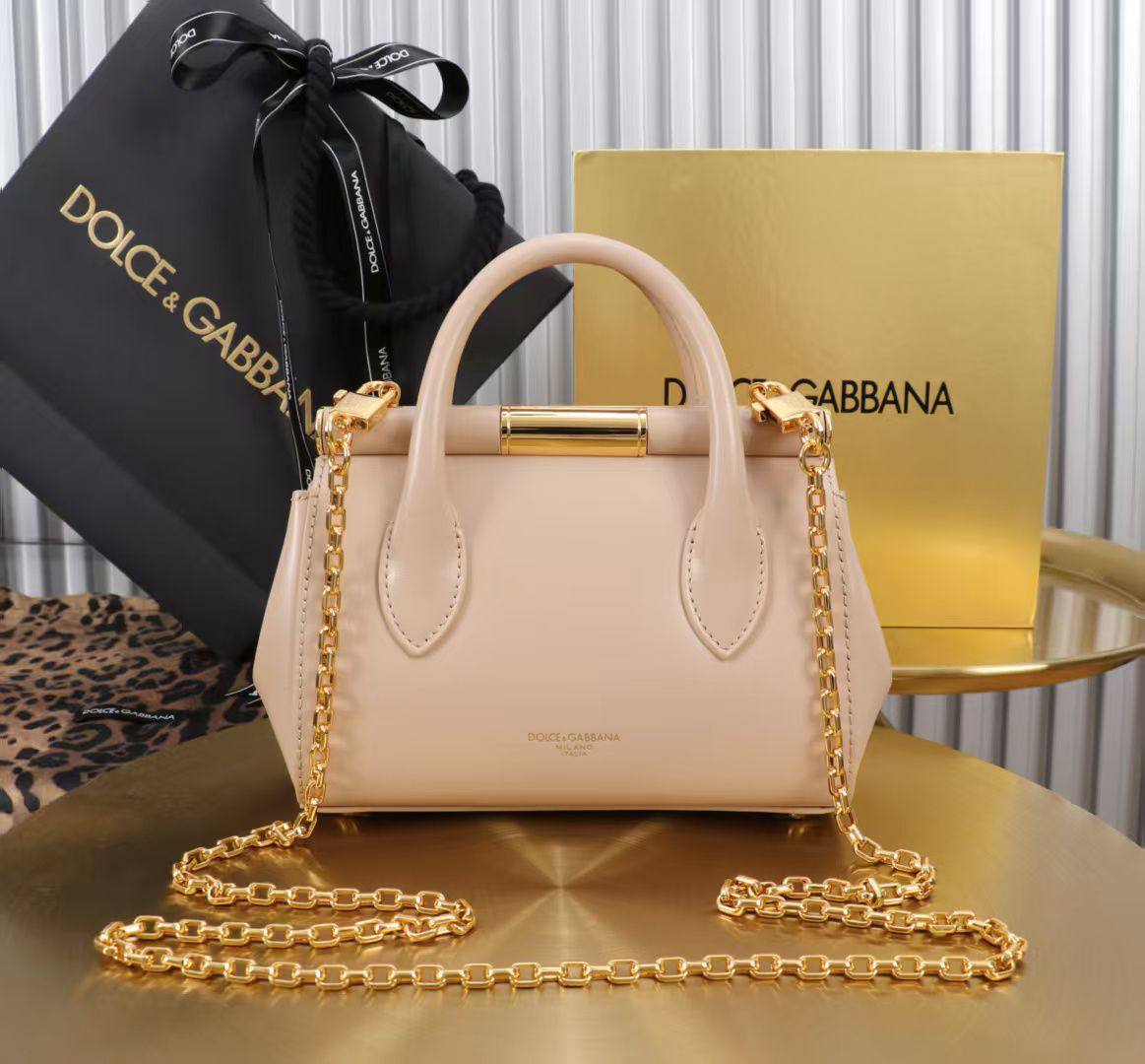 D&G
Super Master Quality
AAA+
For Price 👇 WTSP Text Zain 0568585901
0507557372
0544061607

Zain274
♥️♥️♥️