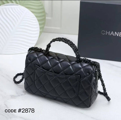 𝗖𝗛𝗔𝗡𝗘𝗟 ᴛᴏᴘ ʜᴀɴᴅʟᴇ
ғᴜʟʟ ᴍᴀᴛᴛᴇ ʟᴇᴀᴛʜᴇʀ
sɪᴢᴇ : 20 cm
ᴡɪᴛʜ  BOX
🎁🎁🎁

85 dhs❤️

Zain31
♥️♥️♥️