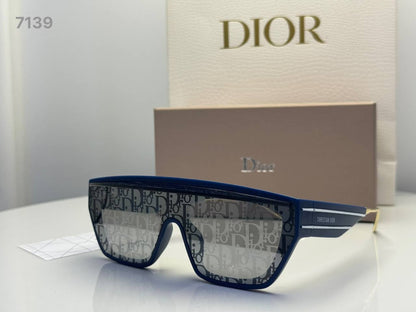Sunglasses
65 dhs💓

Zain182
♥️♥️♥️