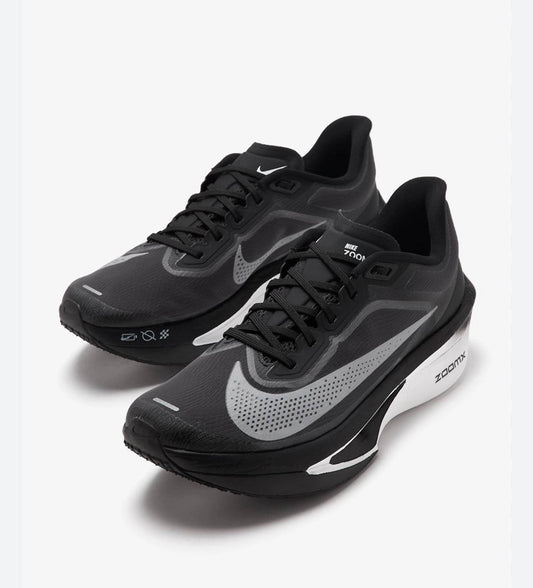 ZoomX
Size 36-45⚡️
140 dhs❣️

Zain183
♥️♥️♥️