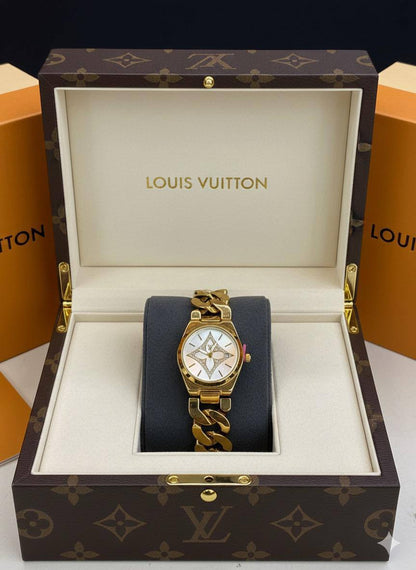 LOUIS VUITTON 🆕 LADIES 
GOOD QUALITY 💯
60 dhs🪙💕

Zain133
♥️♥️♥️