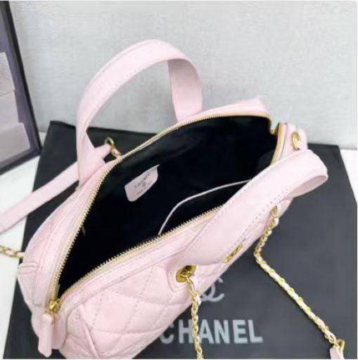 CHANEL 
GOOD QUALITY 
95 dhs🇦🇪🇦🇪

Zain295
♥️♥️♥️