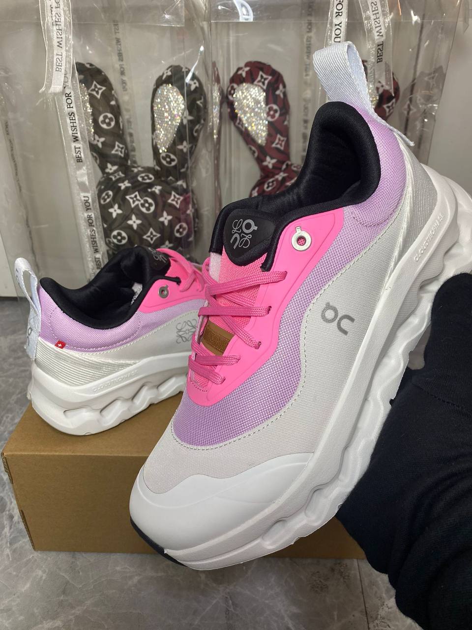 LOEWE + ON Cloudtilt 2.0 ‘Pink/White’☁️🌷
36-41 AVAILABLE 
220 dhs🪙🖤

Zain242
♥️♥️♥️