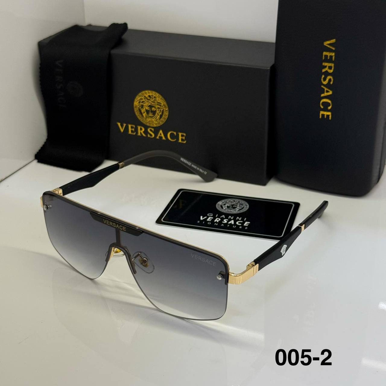 SUNGLASSES 🕶️
GOOD QUALITY 
50 dhs🌺

Zain40
♥️♥️♥️