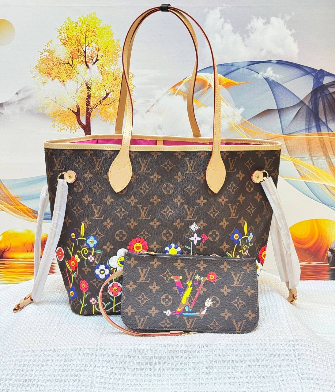 LV 
110 dhs✅
Best quality 

with box
🎁🎁🎁

size 41 CM

Zain290
♥️♥️♥️