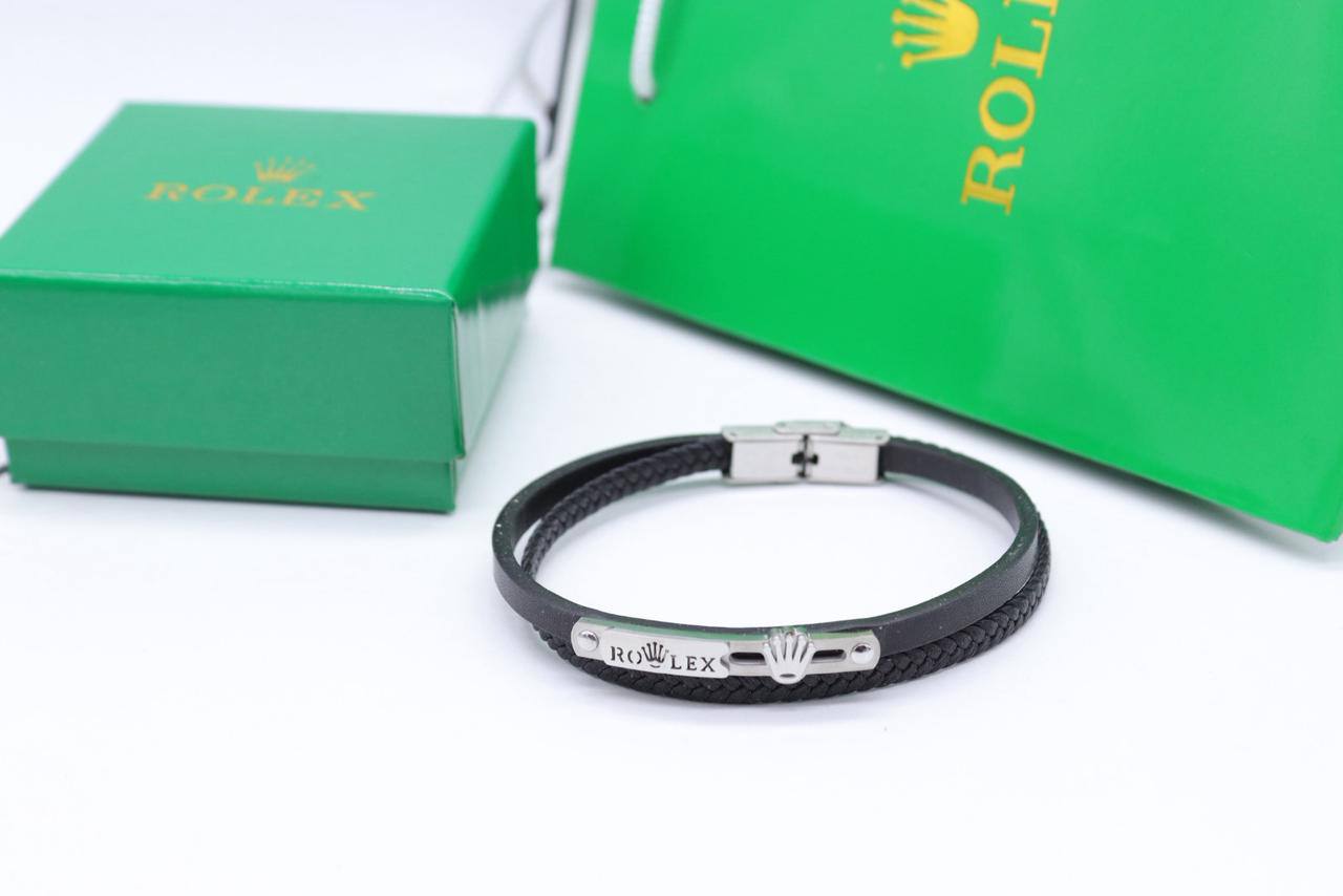 Bracelet 
55 dhs💓
+Box and paper bag🎁

Zain33
♥️♥️♥️