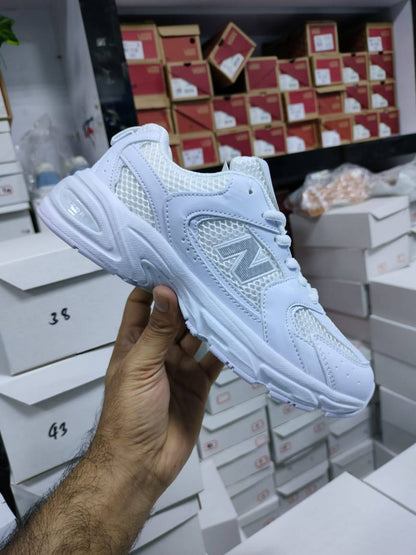 NB
Size 36 to 45
65 dhs❤️

Zain05
♥️♥️♥️