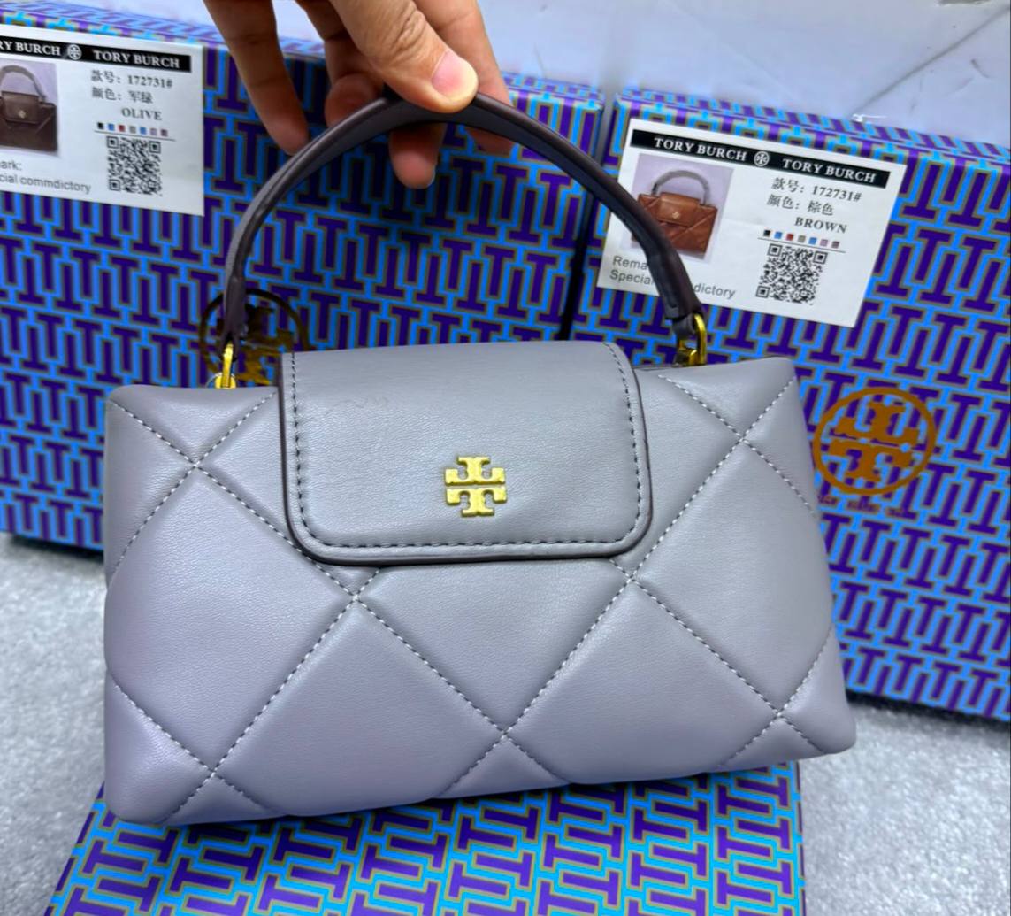 Tory burch

Withbox

100 dhs🇦🇪🇦🇪


Zain143
♥️♥️♥️