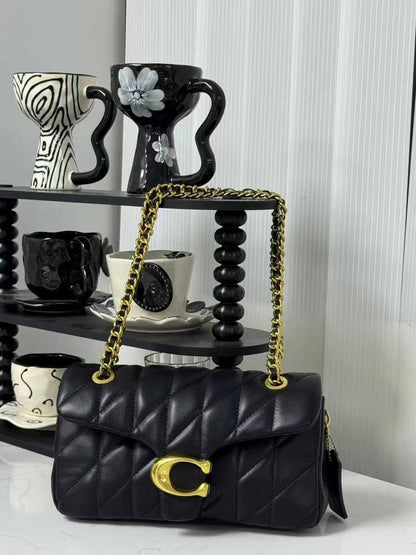 COACH 
GOOD QUALITY 
110 dhs🇦🇪🇦🇪

Zain200
♥️♥️♥️
