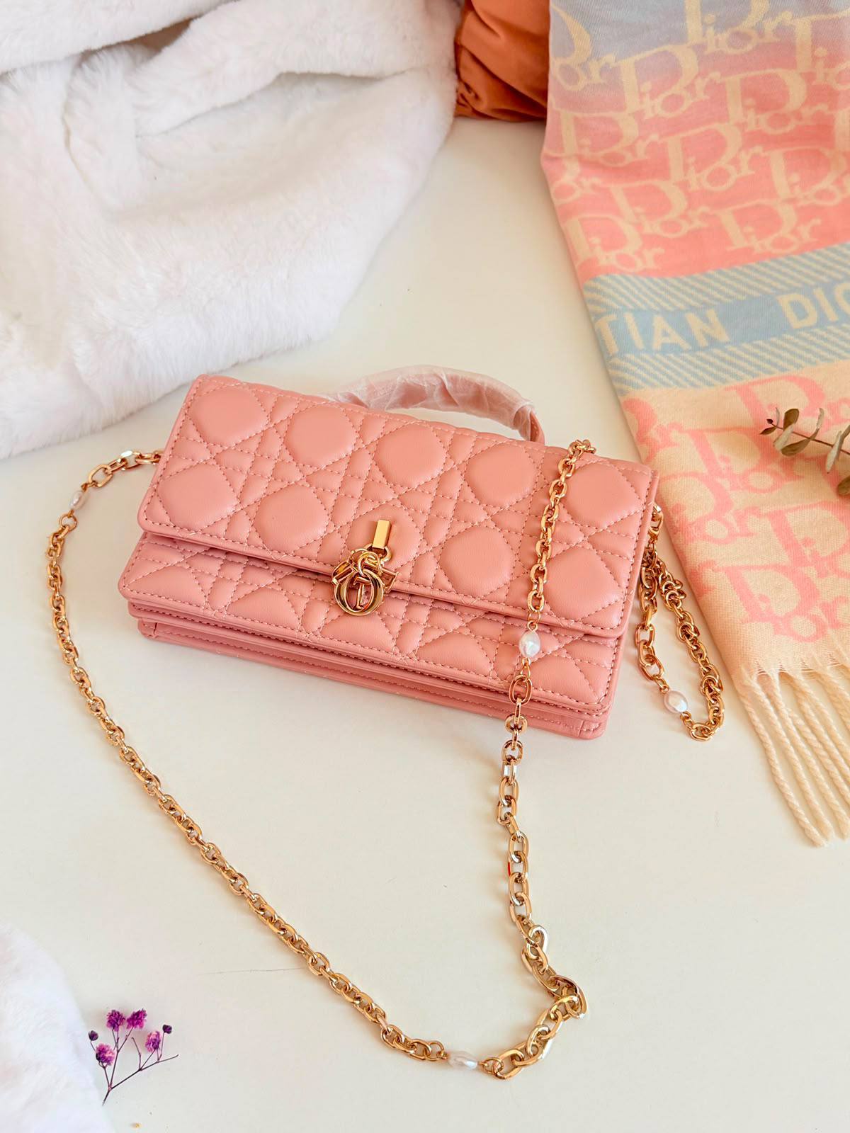 Dior

240 dhs

Zain134
♥️♥️♥️
