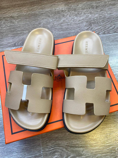 Hermes
Size 36-41
100 dhs🇦🇪🇦🇪

Zain132
♥️♥️♥️