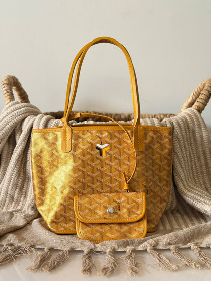 Goyard 
Vipp quality 
Size: 21 cm

For Price 👇 WhatsApp✅
0568585901 
0507557372
0552275751 Owner Zain 👌

Zain315
♥️♥️♥️