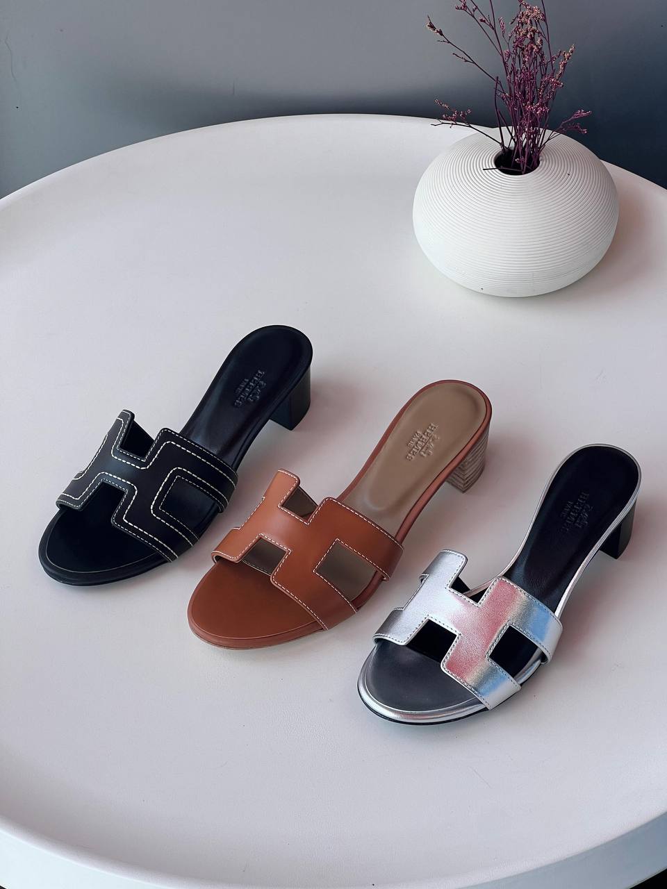 Hermes ✨🖤💚
Size 36-41
_Super master high quality_🪡
450 dhs💓

Zain176
♥️♥️♥️