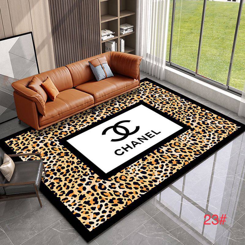 New collection 🔥🔥🔥🔥🔥
Velvet carpet 
Good quality 
Big size 
160*200
130 dhs✅

Zain99
♥️♥️♥️