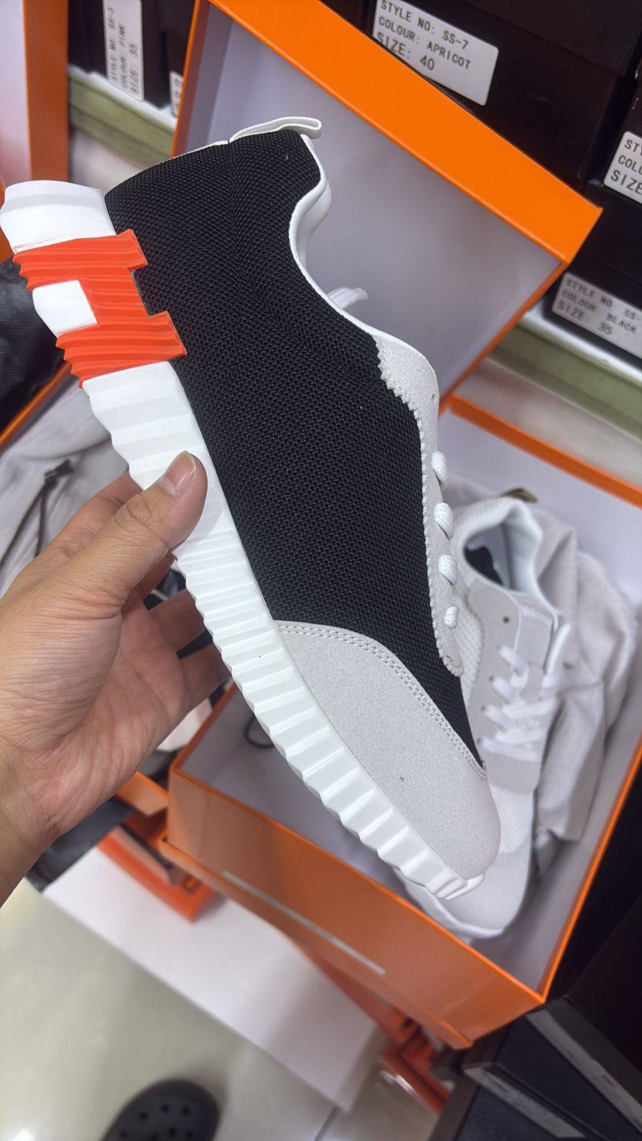 Hermes 
Size 36-42
150 dhs🪙🌨️

Zain145
♥️♥️♥️