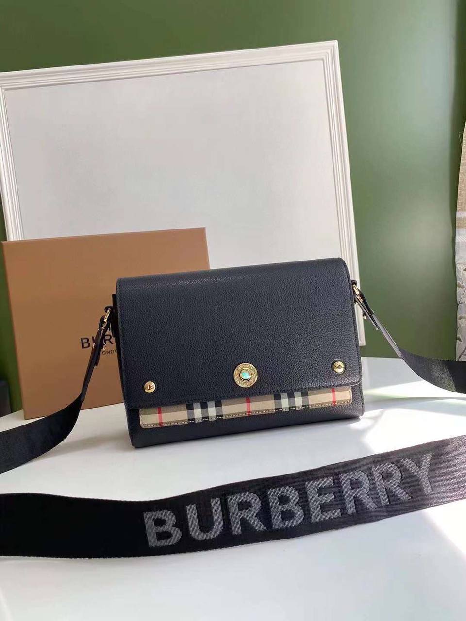 Burberry -  Master🌺
For Price 👇 WhatsApp✅
0568585901 
0507557372
0552275751 Owner Zain 👌

Zain111
♥️♥️♥️