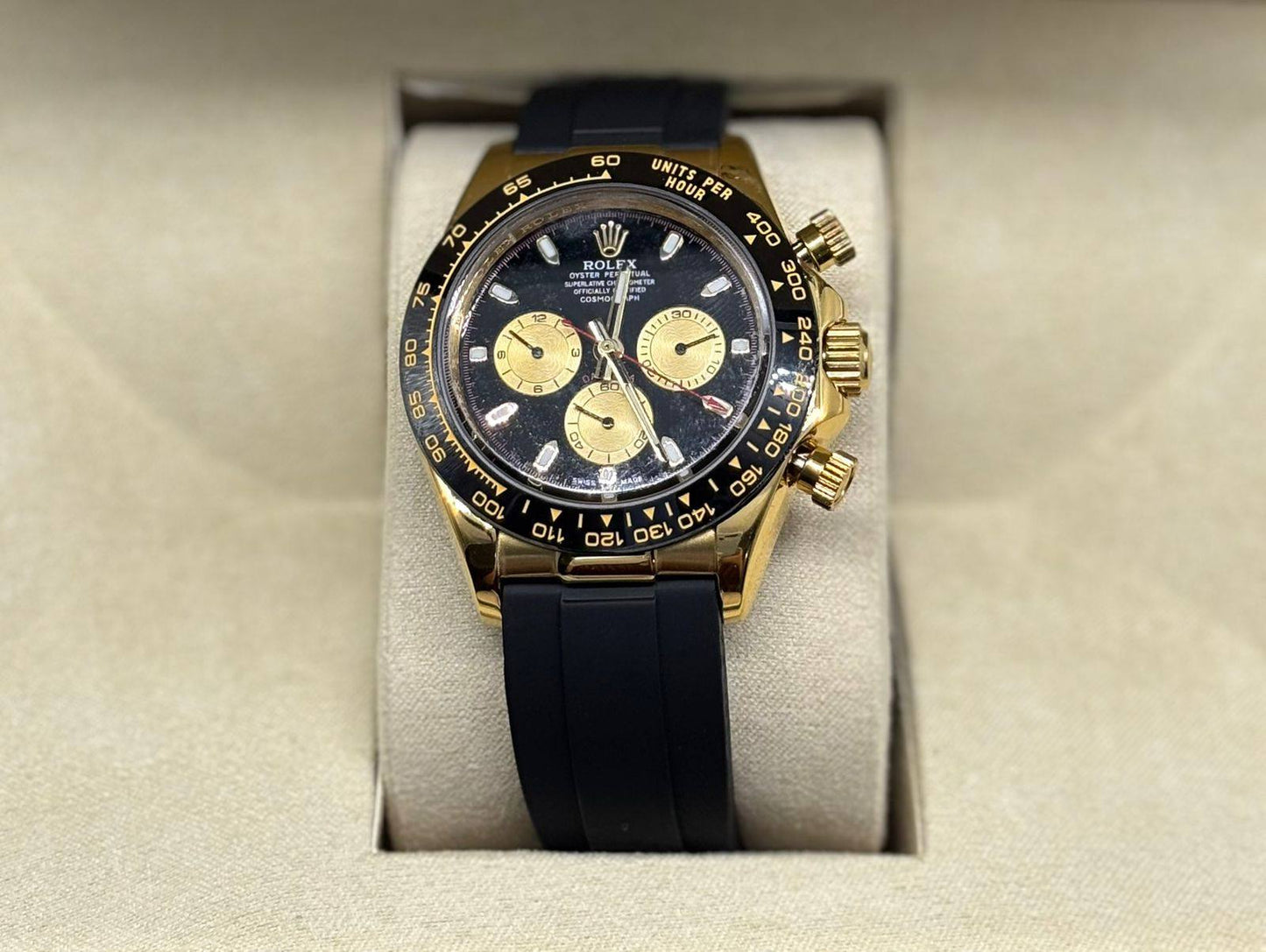 Rolex
male moneyautomatic----🌹🌹🌹

270 dhs❣️
____BOX ______🎁🎁🎁

Zain108
♥️♥️♥️