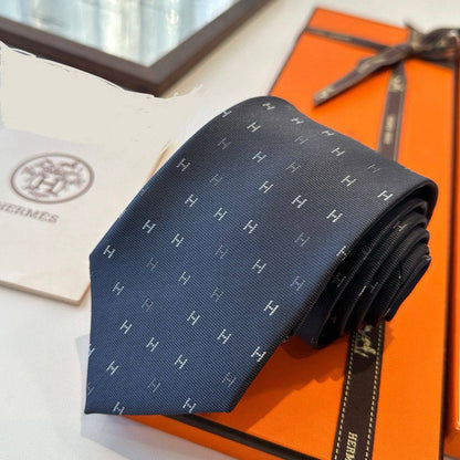 *Tie*
*Master quality*
180 dhs🪙💕

Zain179
♥️♥️♥️