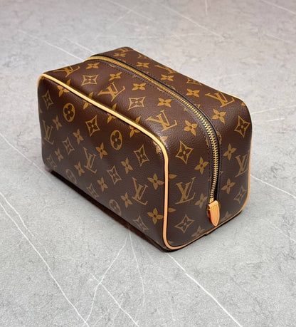 🌿💗*Louis Vuitton*😍🍃
    
           🍂 🤍 🩷🍂
For Price 👇 WhatsApp✅
0568585901 
0507557372
0552275751 Owner Zain 👌

Zain246
♥️♥️♥️