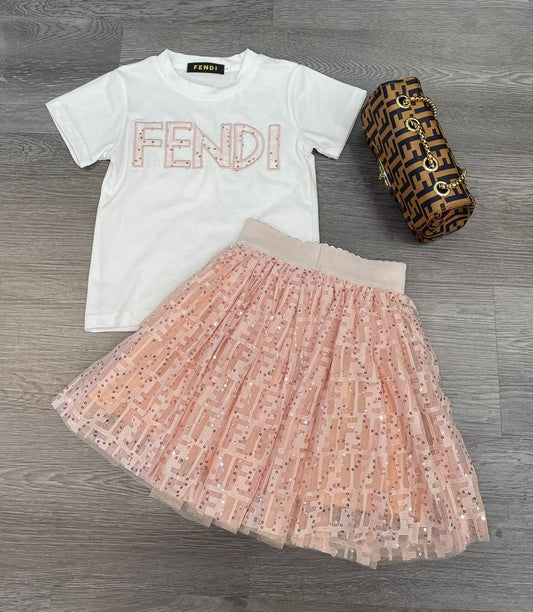 Fendi
1-12y 
130 dhs💓

Zain151
♥️♥️♥️