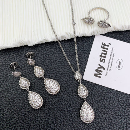 Set Master Quality
120 dhs🪙🖤 

with Box And Paper Bag
🎁🎁🎁

Zain89
♥️♥️♥️