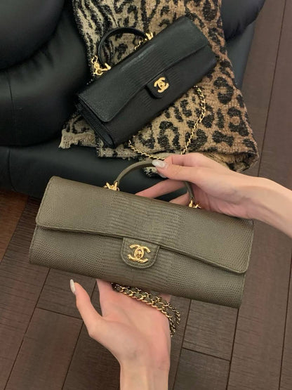 Chanel
Master🎁🎁
290 dhs✅

Zain228
♥️♥️♥️