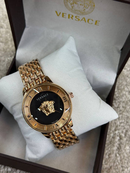 VERSACE🆕 LADIES 
GOOD QUALITY 💯
60 dhs🪙💕

Zain133
♥️♥️♥️