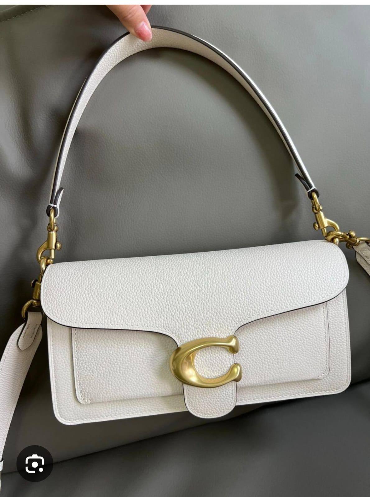 Coach
good quality 
100 dhs🌺

Zain200
♥️♥️♥️